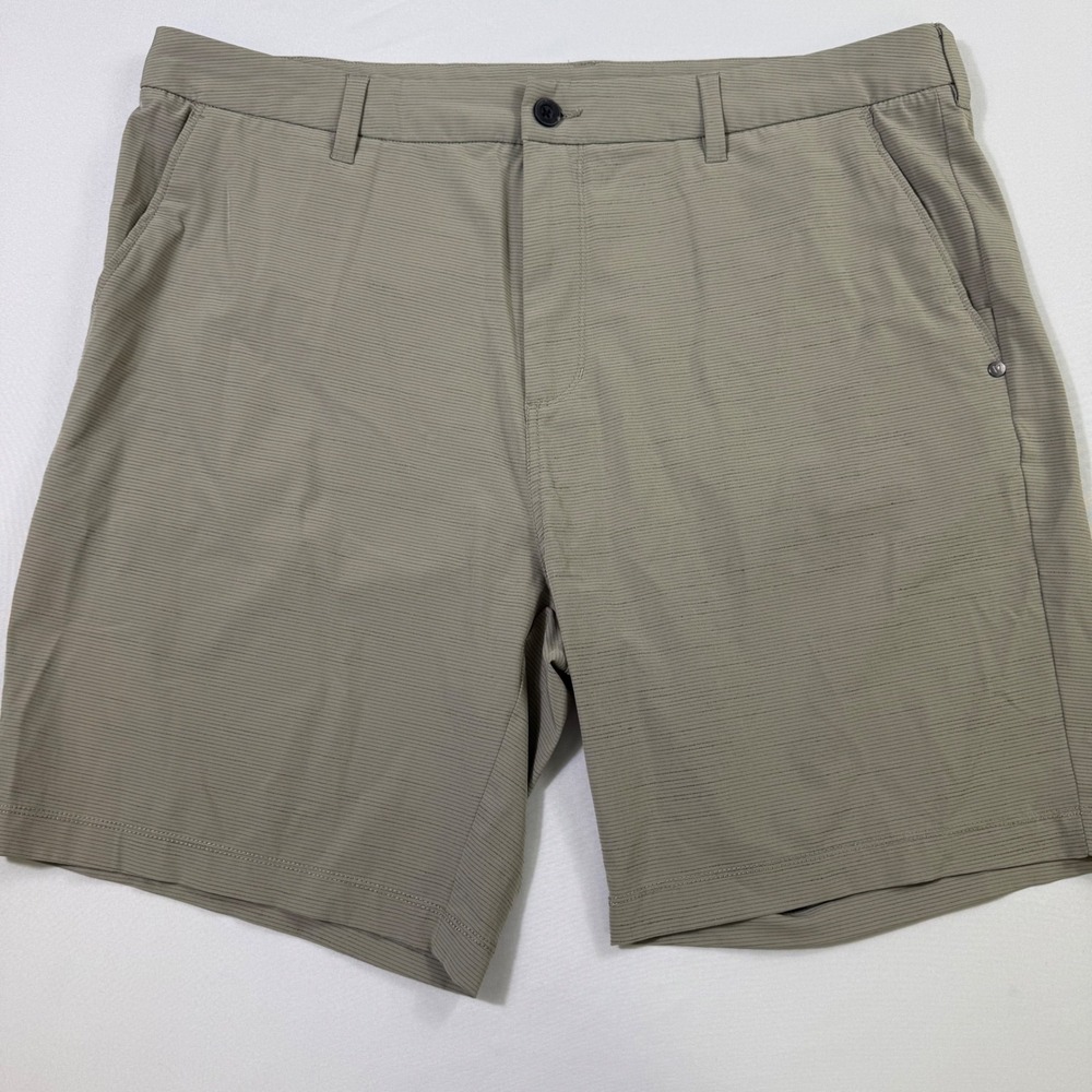 Vuori Aim Shorts Mens 38 Khaki Micro Stripe Performance Golf Technical Chino